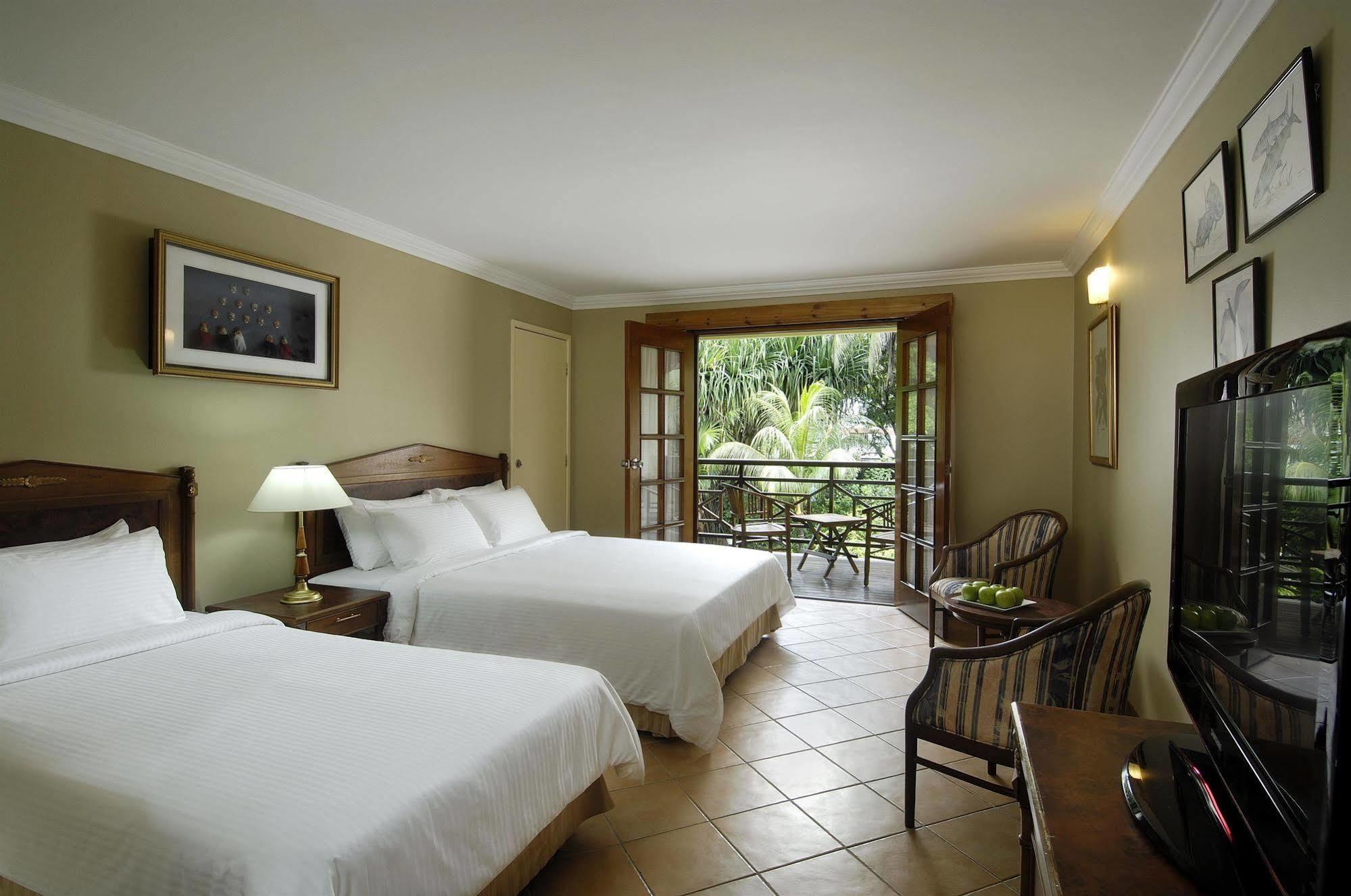 Berjaya Beau Vallon Bay Resort & Casino Exterior photo