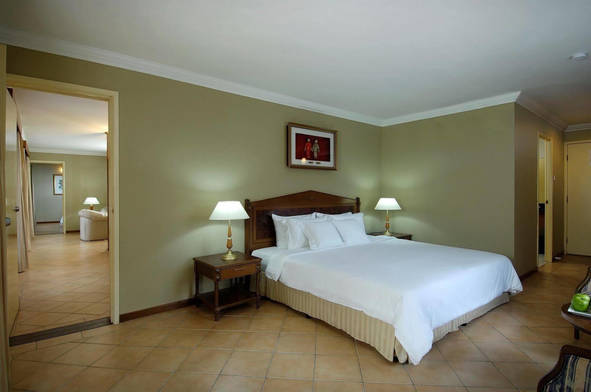 Berjaya Beau Vallon Bay Resort & Casino Exterior photo